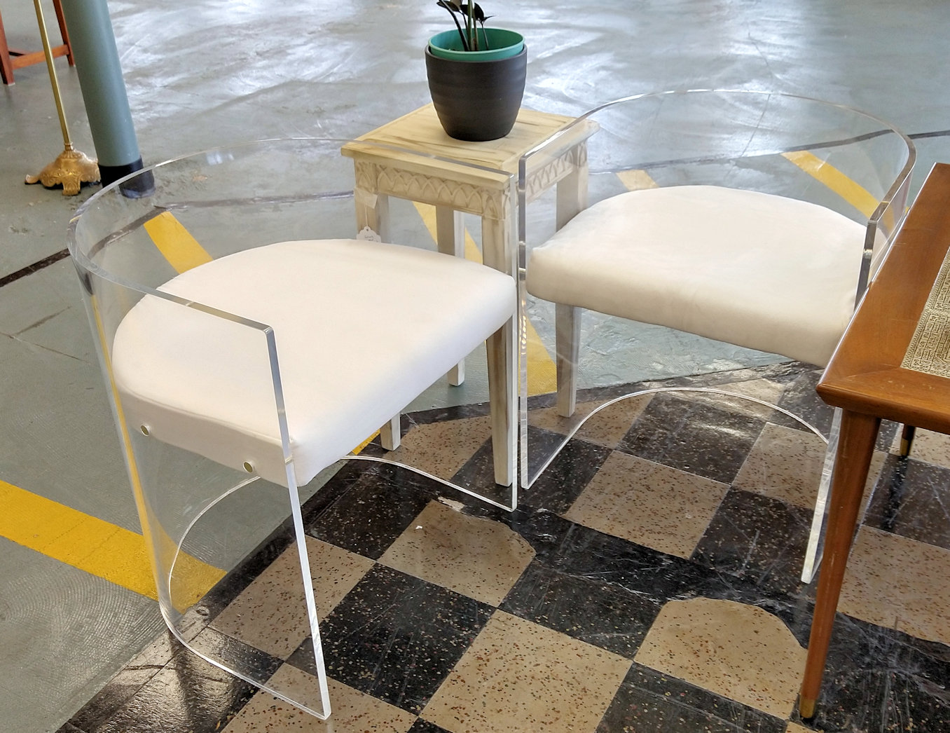 DR0119-Lucite-chairs2a