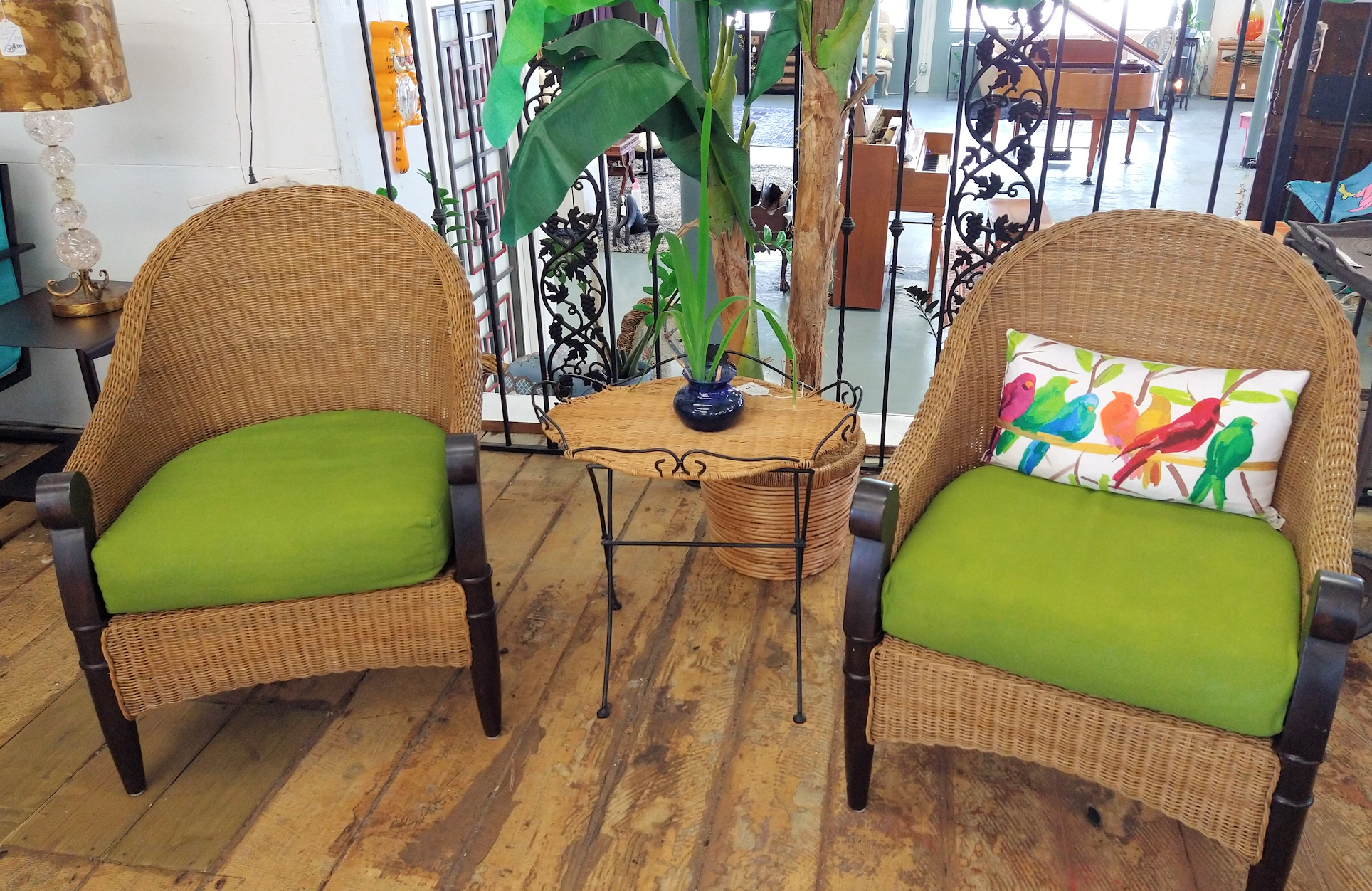 LA0104-Natural-wicker-armchairs-green-cushions