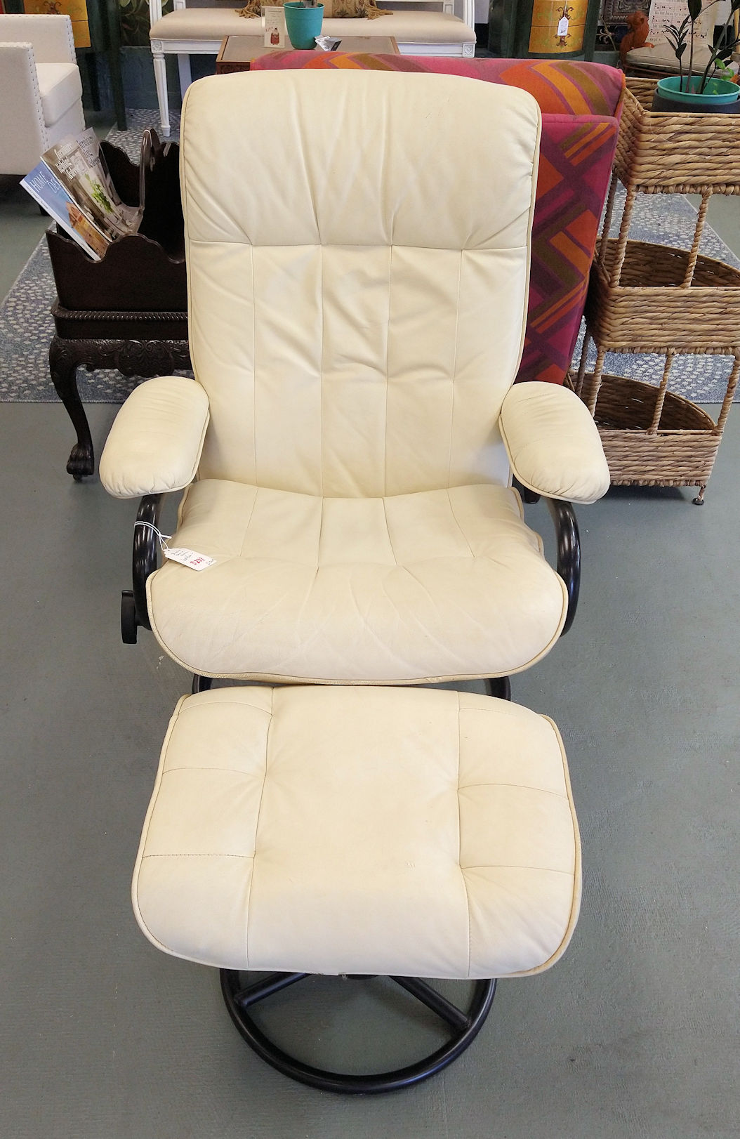 LR0507-Stressless-Chair-Ottoman-leather