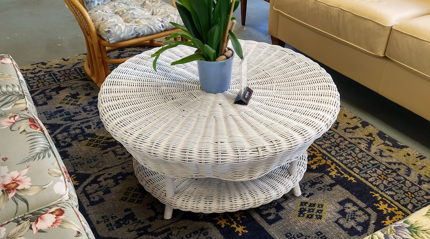 LR0589-Round-White-Wicker-Coffeetable