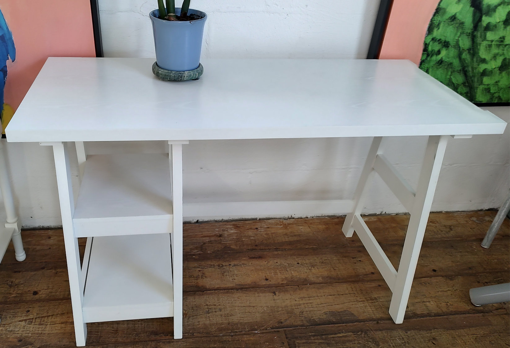 OF0055-white-desk-shelves