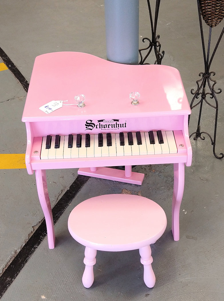 PF0026-Pink-Piano